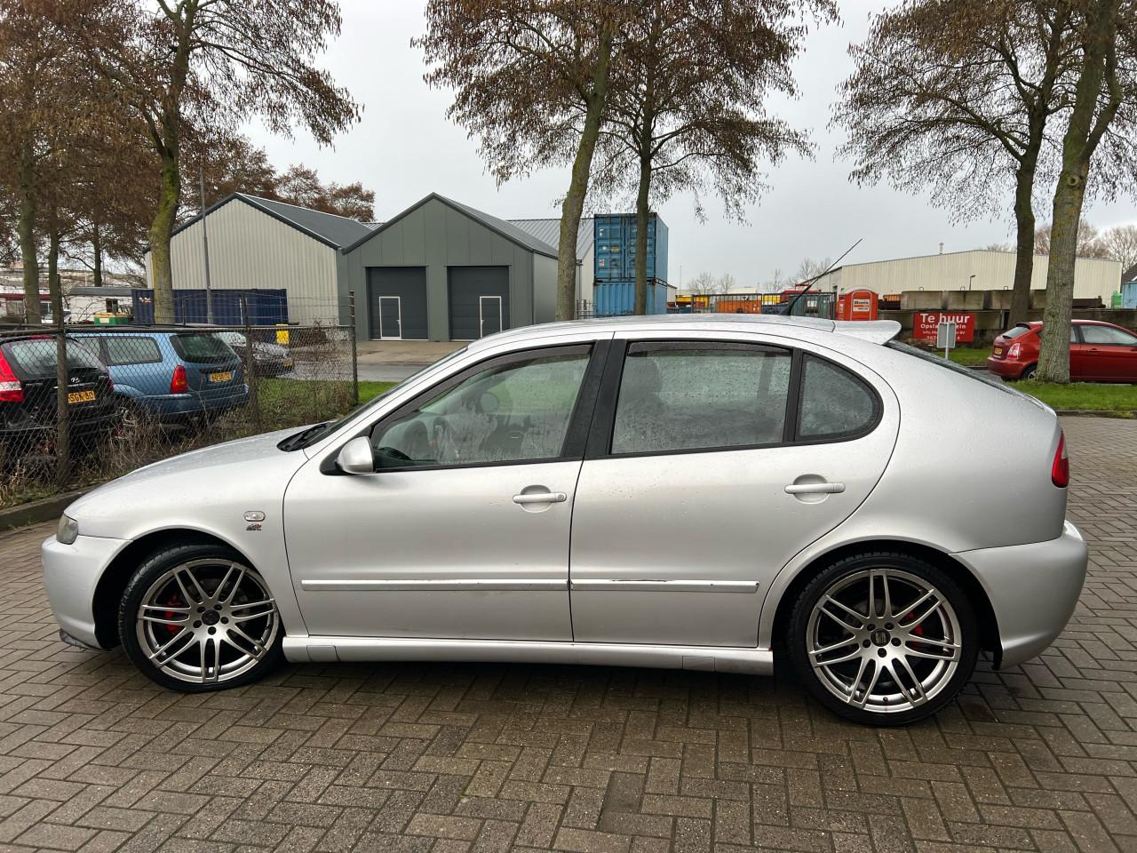 Seat Leon 1.8-20V Sport 125PK Leer/Cruise