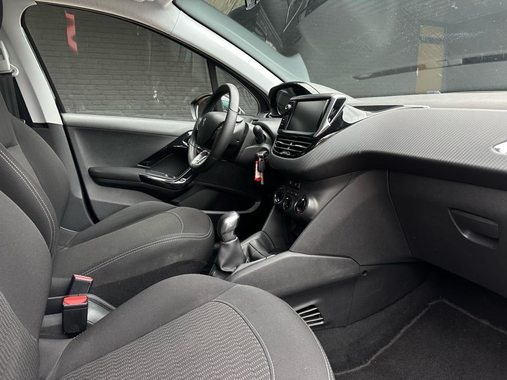 Peugeot 208 1.2 puretech allure