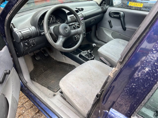 Opel Corsa 1.2-16V