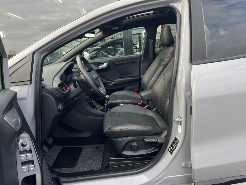 Ford Puma 1.0i ecoboost hybrid 155pk st-line x , pano dak , 19 inch , winte