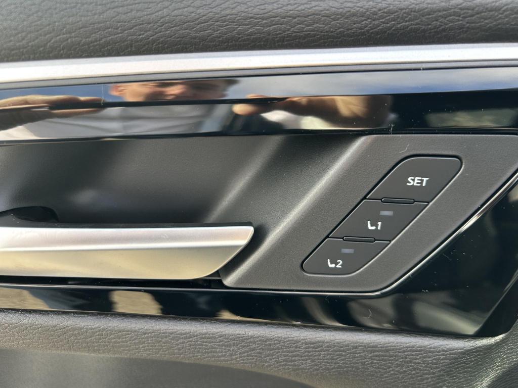 Mitsubishi Outlander 2.4 phev black edition