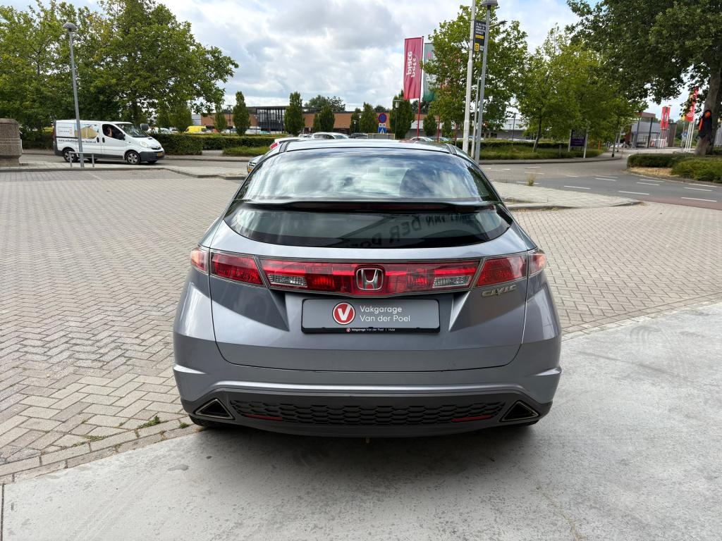Honda Civic 1.8 sport