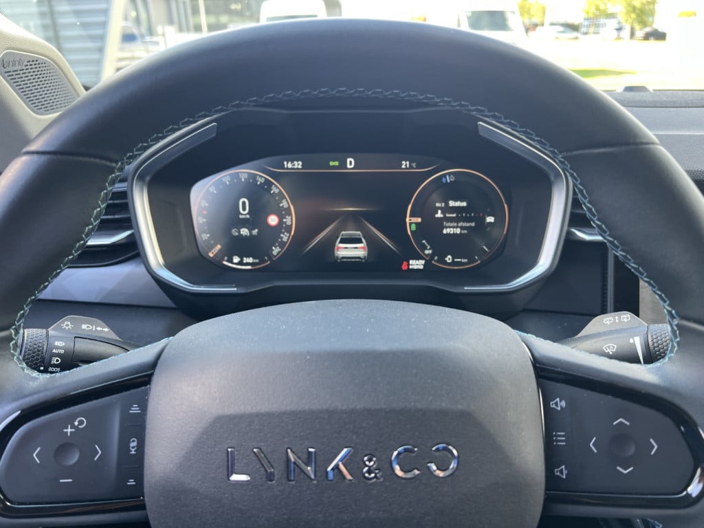 Lynk & Co 01 1.5 261pk phev 7dcth plug in hybrid , trekhaak , 360gr camera 