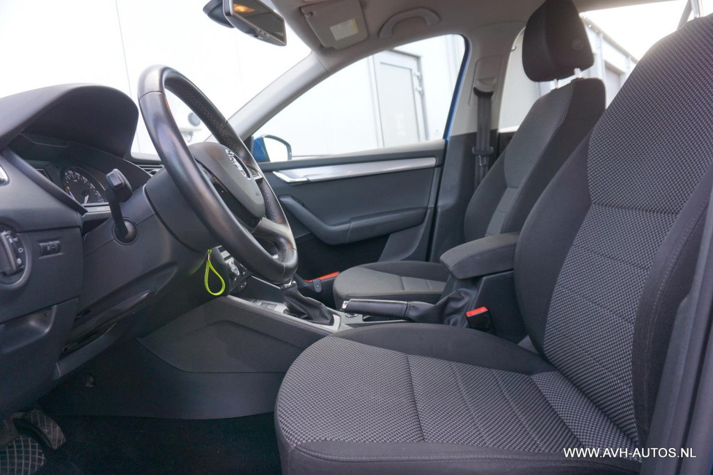 Skoda Octavia combi 1.4 tsi greentech ambition businessline dsg