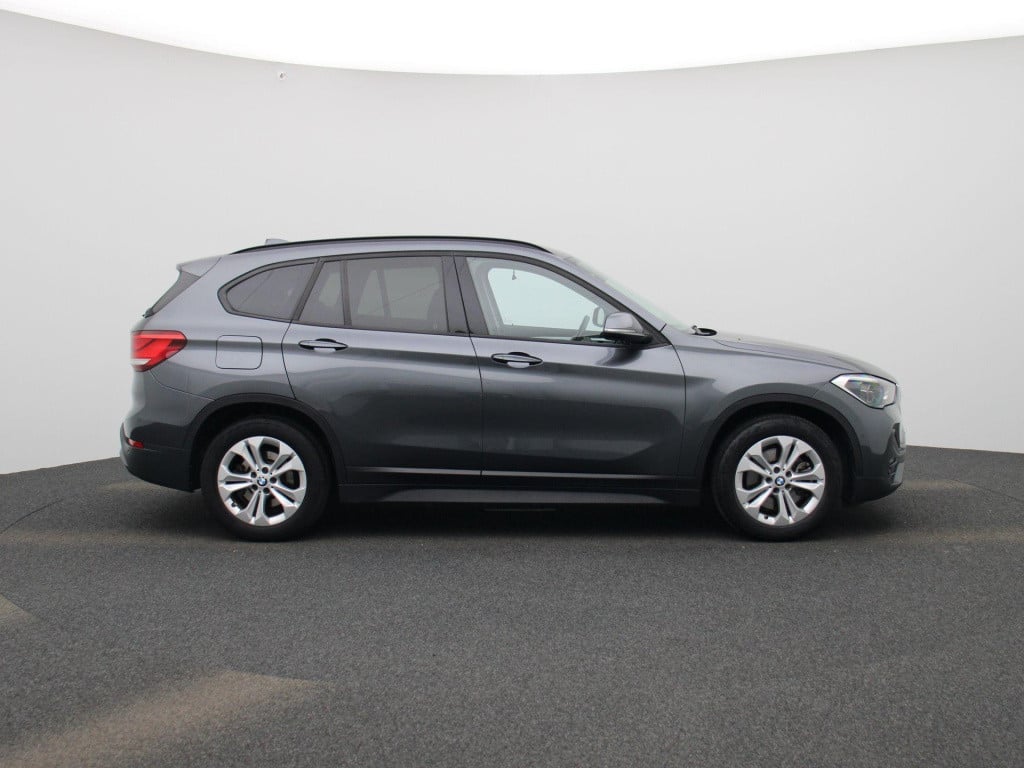 BMW X1 xdrive25e executive | automaat | lmv | parkeer sensoren | camera | c