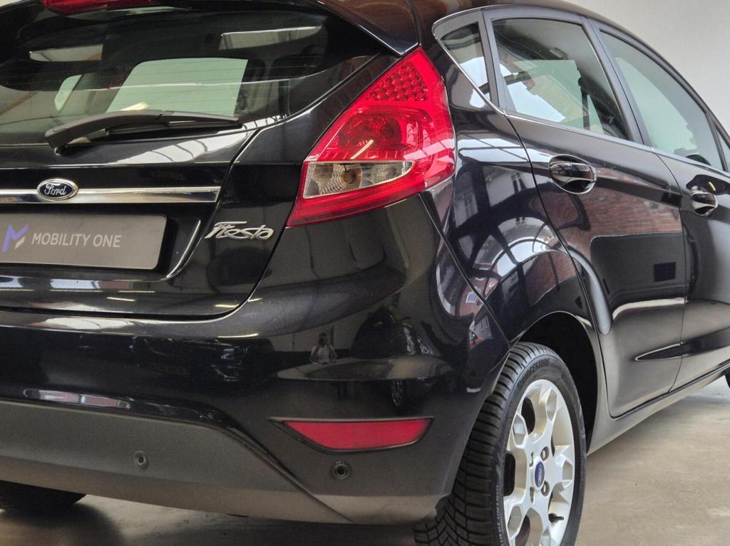 Ford Fiesta 1.25 titanium / distributieriem vervangen / koppeling vervangen