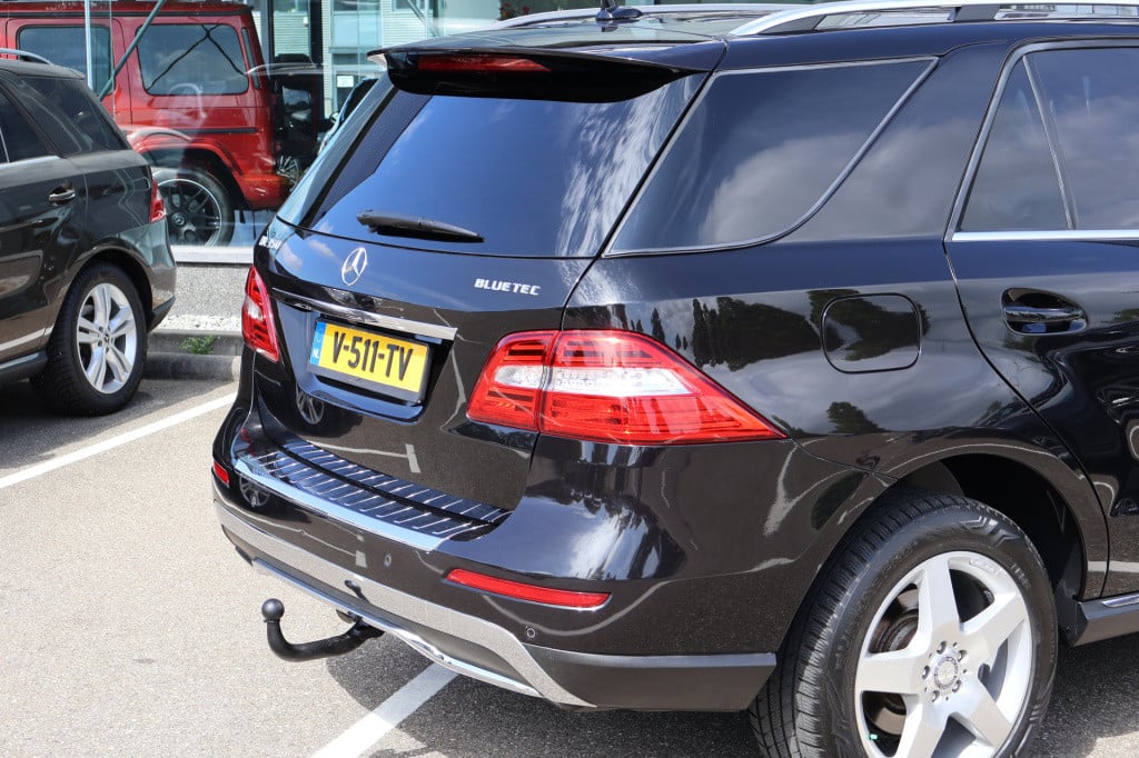Mercedes-Benz ML-klasse 350 bluetec 4matic l grijs kenteken l 4 x 4 l trekh