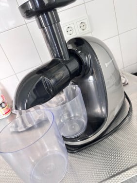 Slow juicer van Kitchen Brothers