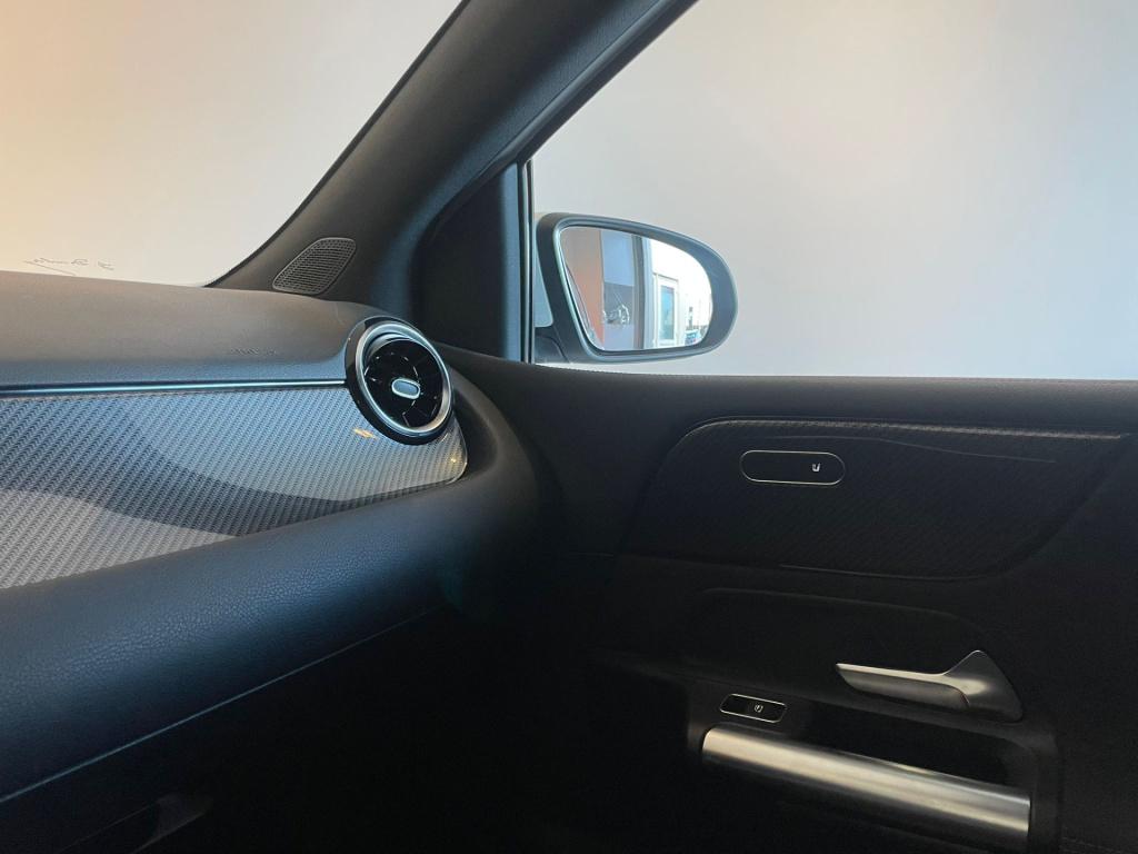 Mercedes-Benz B-Klasse 180 business solution amg