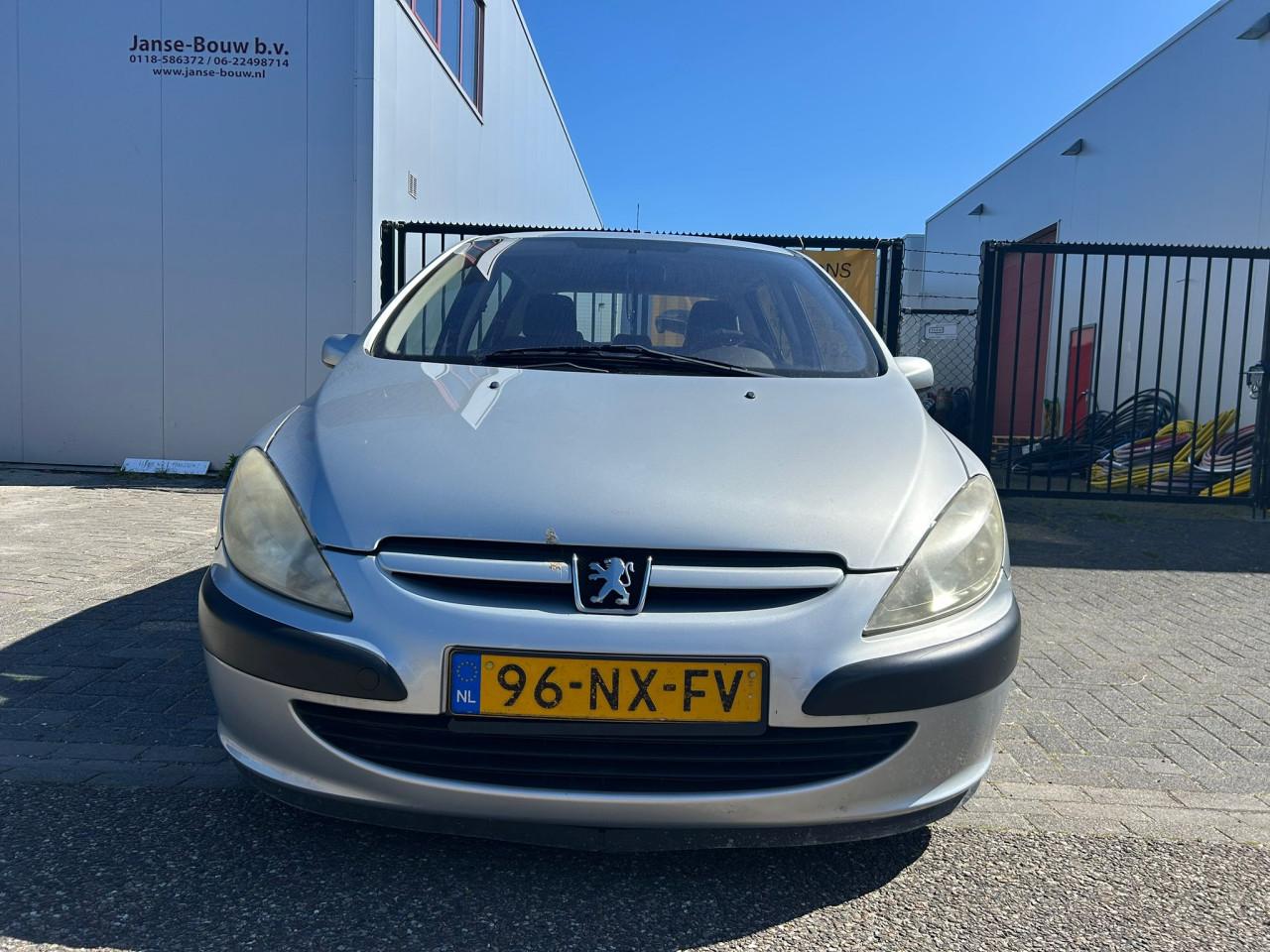 Peugeot 307 2.0-16V XT Pack Automaat! Lage KM Stand!