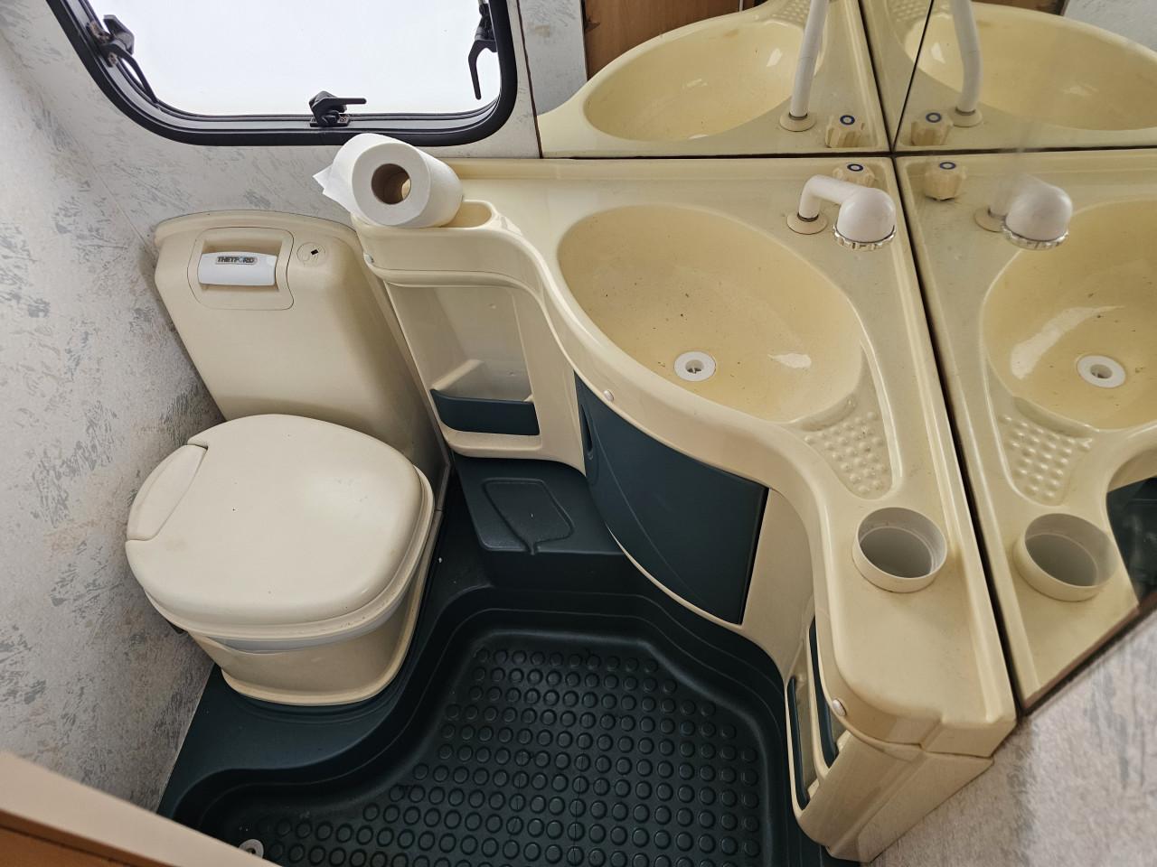 Sunroller queen 560 met exportkenteken