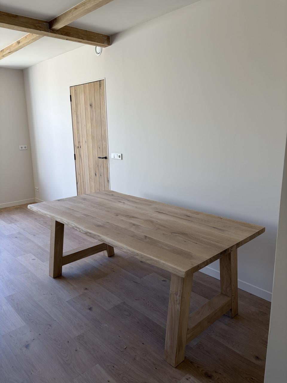 Massief eiken tafels te koop