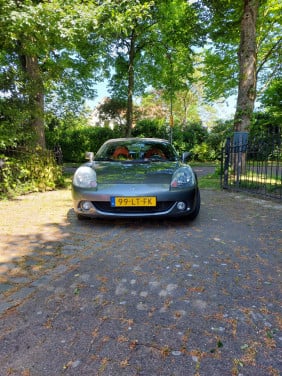Toyota MR2 2003