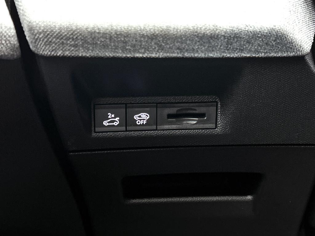 Peugeot 3008 hybrid 145 pk gt | rijklaar | elektrische kofferklep |