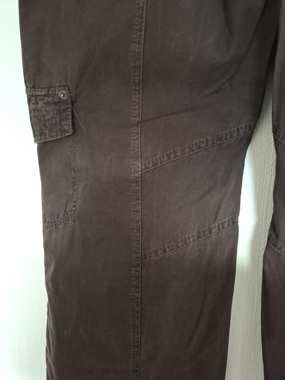 Miss Etam broek extra zakken en leuke details. Bruin. Maat 44