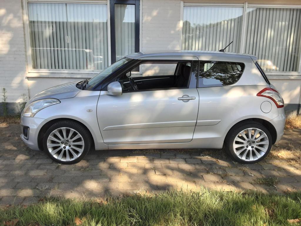 Suzuki Swift 1.2 base easss