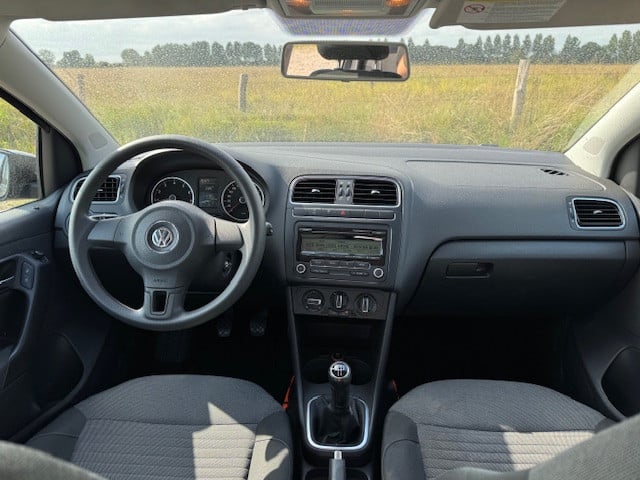 Volkswagen Polo 1.4 • Benzine • 2010 • 123.000 km • Zwart • APK 02-2026
