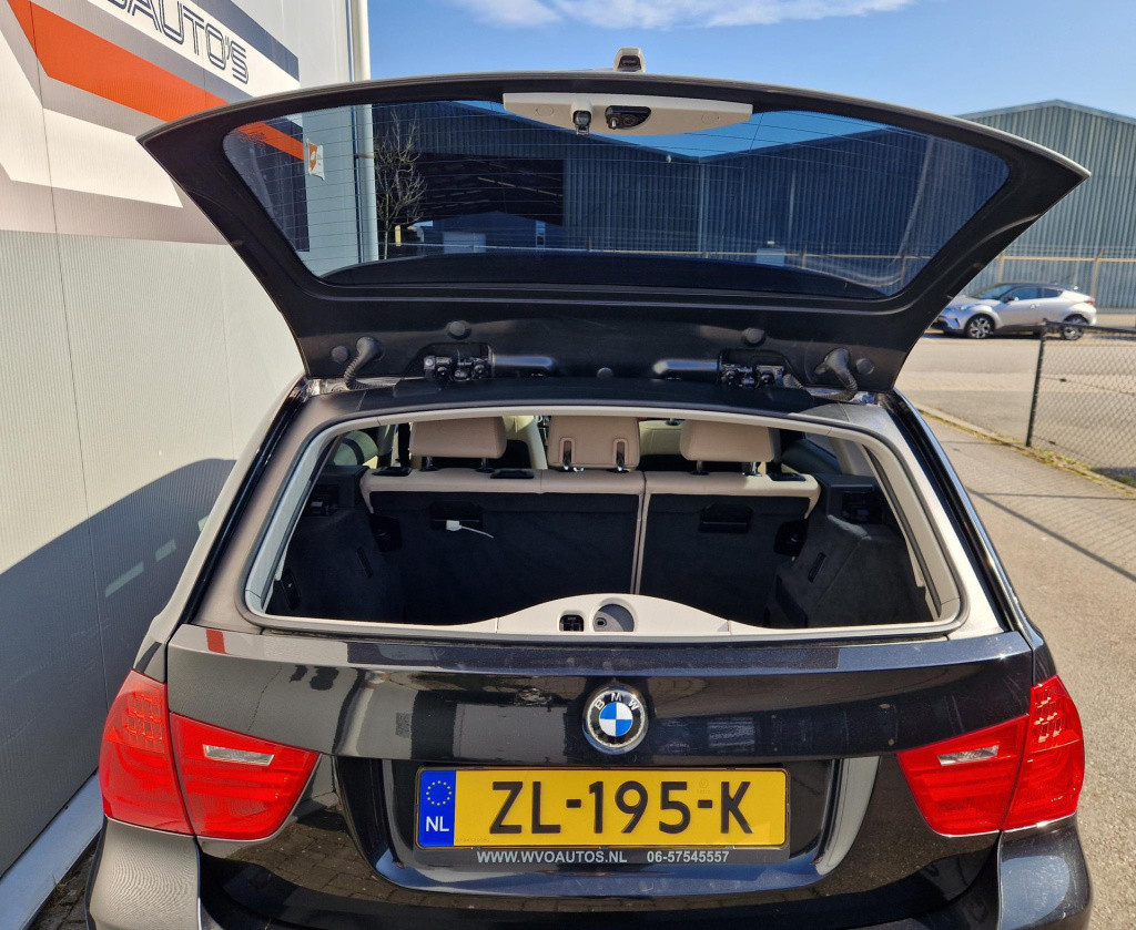 BMW 3-serie touring 320i business line style