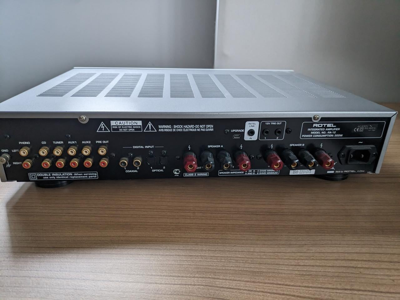 Rotel RA-12 versterker defect