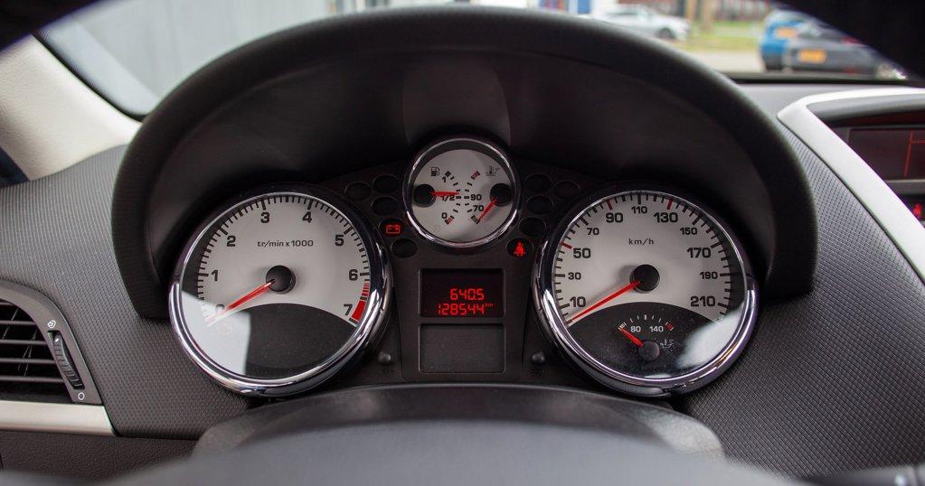 Peugeot 207 sw outdoor 1.6 vti xs