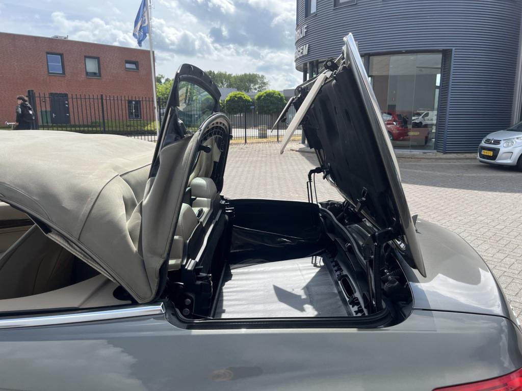 Mercedes-Benz E-Klasse cabrio 300 cgi elegance 118 dkm zeer mooie cabrio