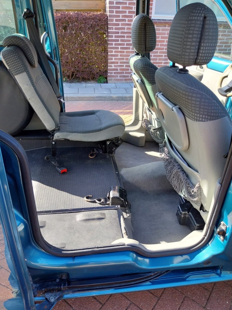Renault kangoo invalide / mindervalide / rolstoel auto