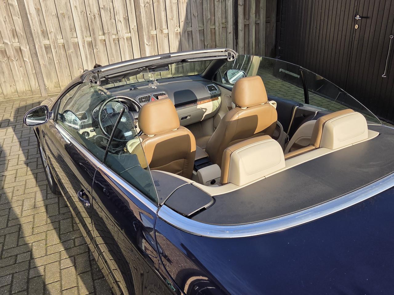 Volkswagen Eos 2.0  150pk  cabrio