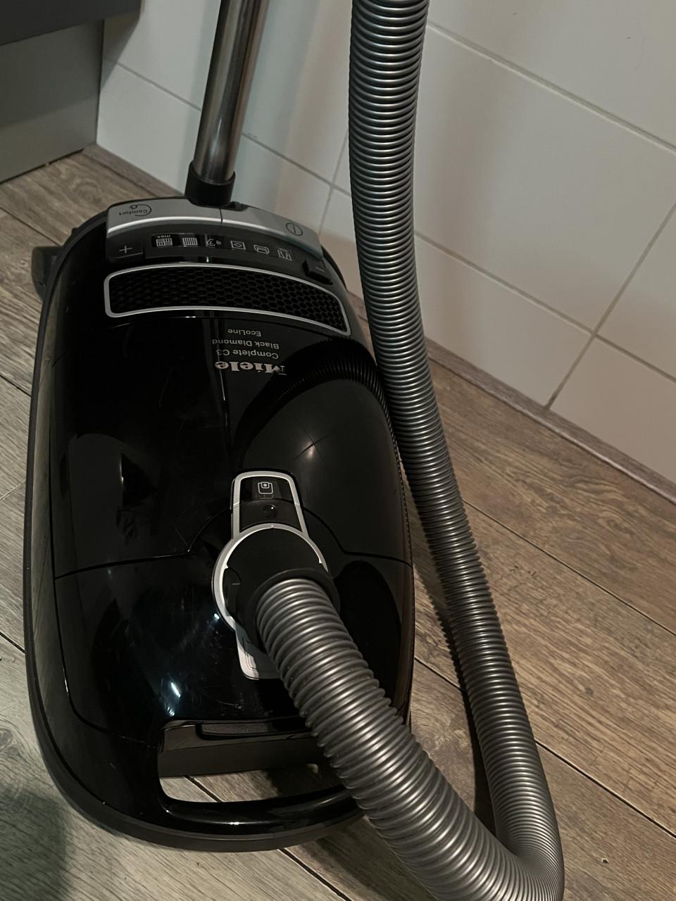 Miele Complete C3 Black Diamond EcoLine Obsidiaanzwart Stofzuiger