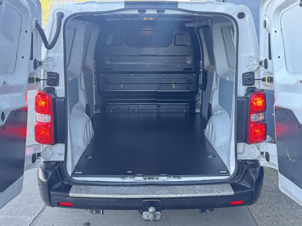 Opel Vivaro 2.0 cdti l3h1 edition airco / cruise controle / navi / 3 zits /