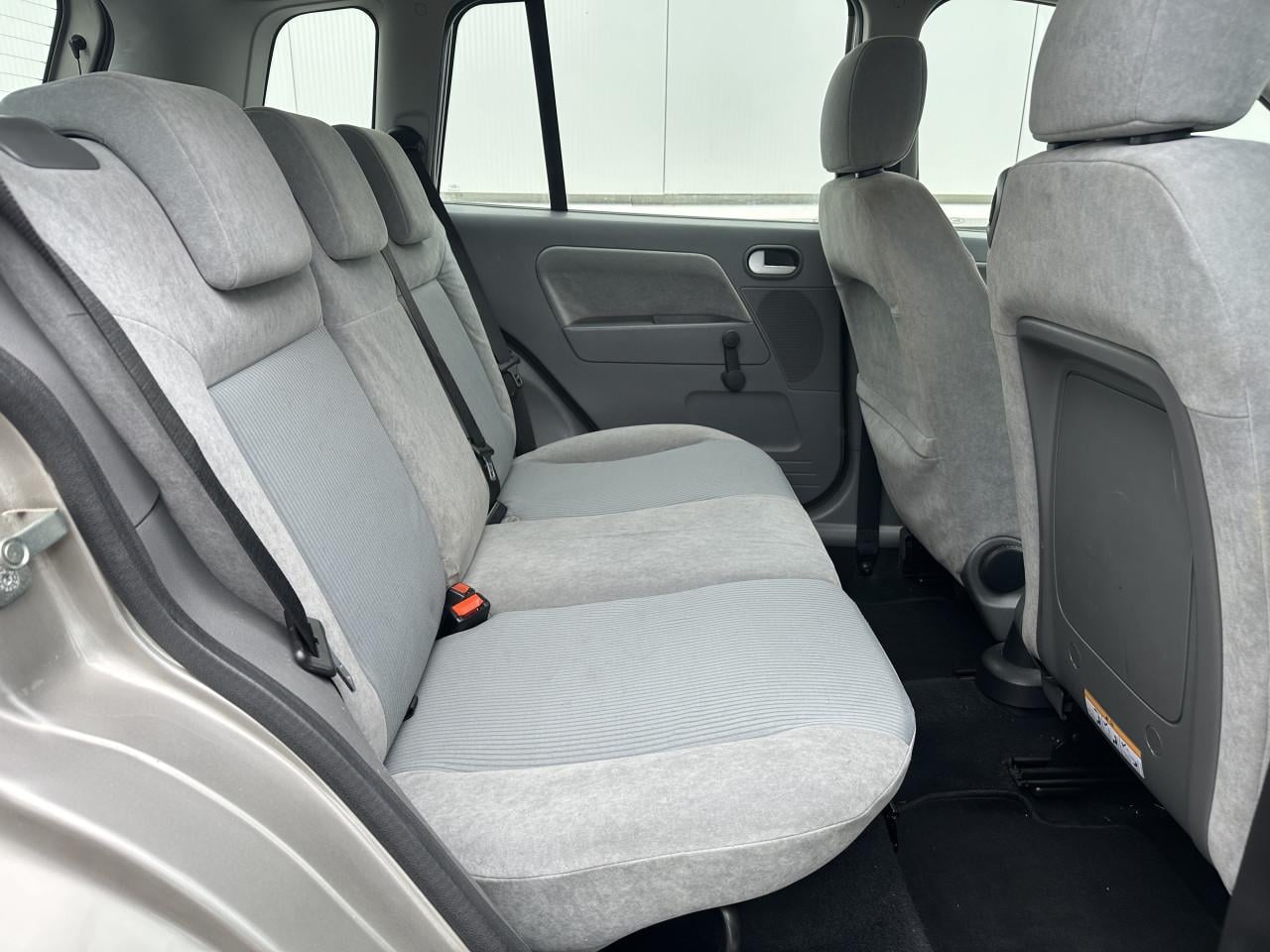 Ford Fusion, 1.4-16V Luxury - Airco / Trekhaak / NAP / APK t/m 04-2027