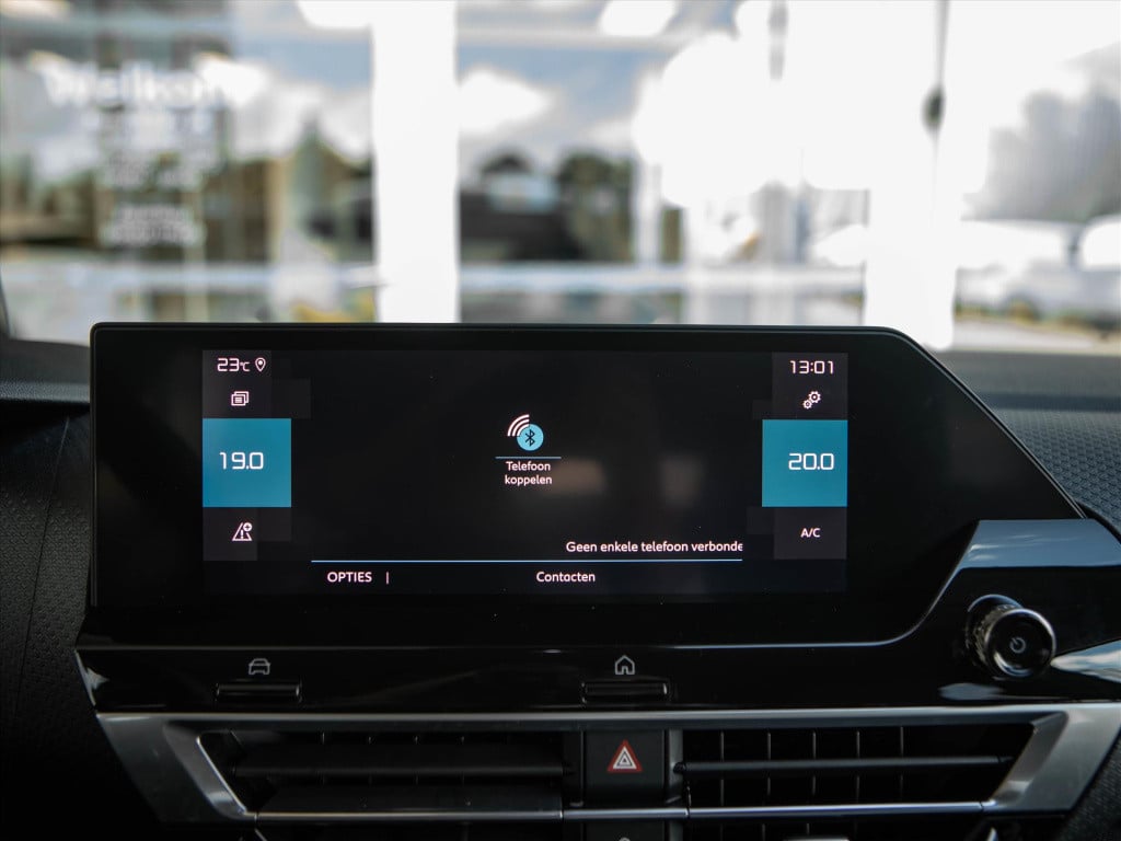 Citroen C4 1.2 puretech 130pk shine automaat | navigatie | hud | stoelverwa