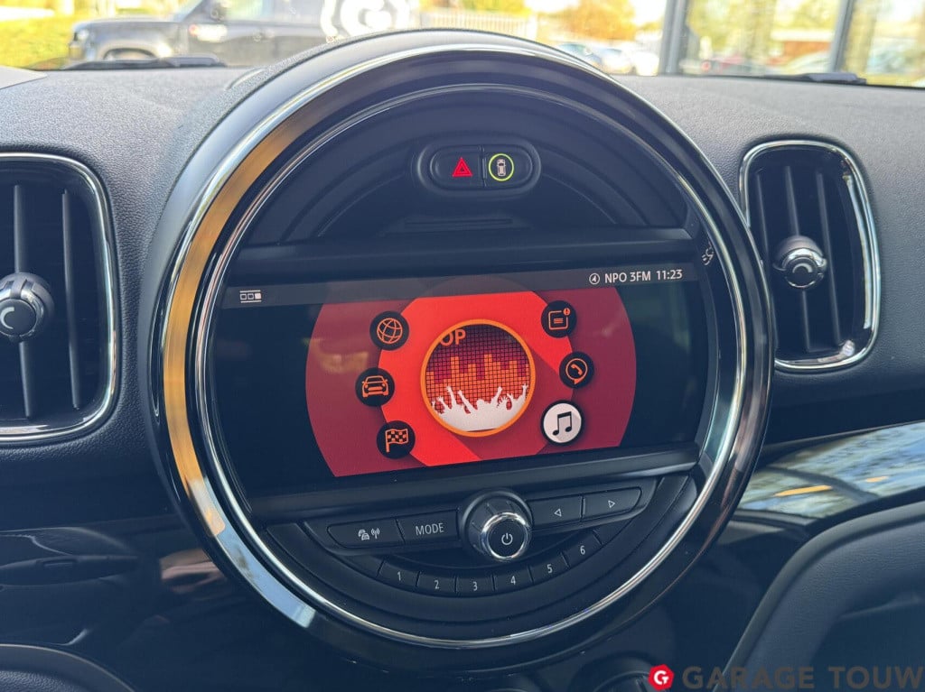 Mini Countryman 1.5 cooper s e all4 chili *pano, head-up*