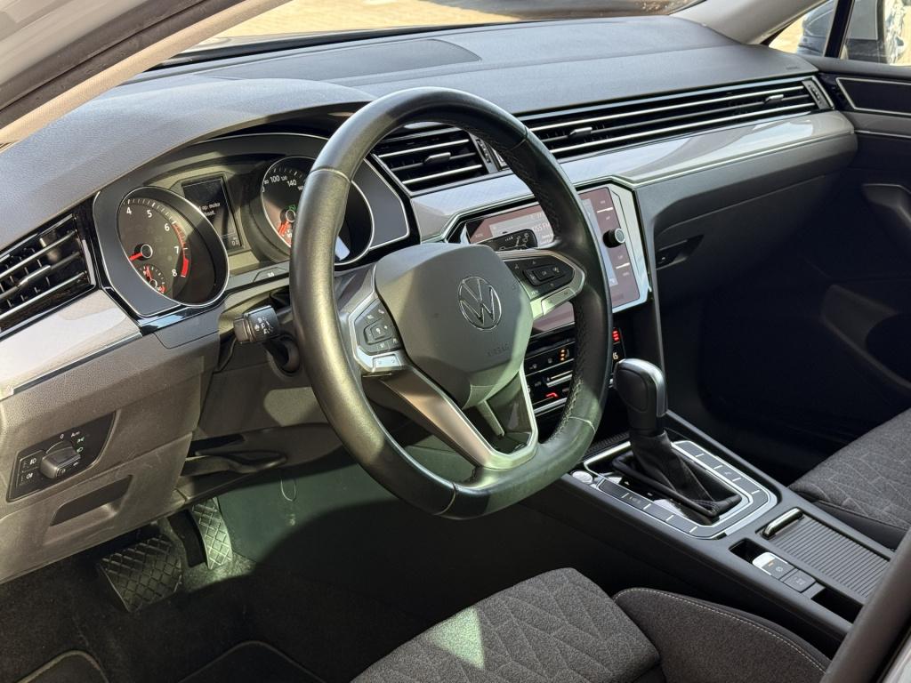 Volkswagen Passat variant 1.5 tsi business | electrische trekhaak | acc | m
