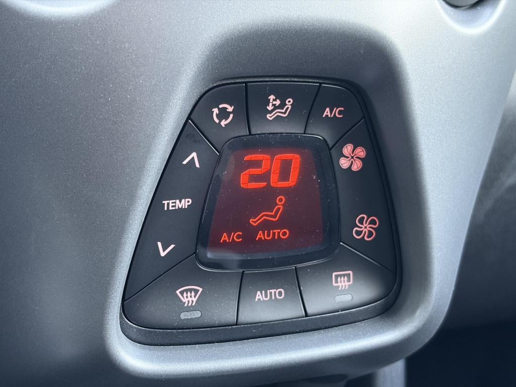 Toyota Aygo 1.0 vvt-i x-joy automaat/carplay/clima/lane assist/safety pack!