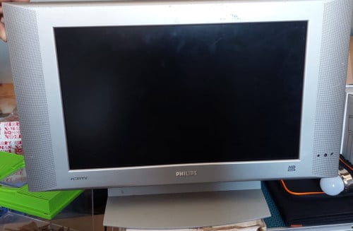 PHILIPS LCD TV 17 inch