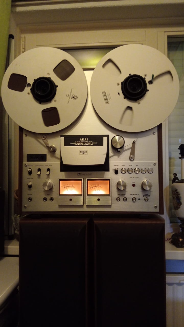 Akai bandrecorder