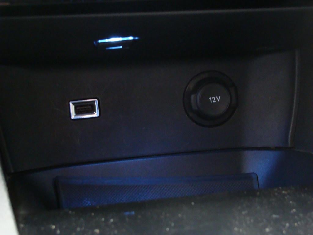 Peugeot 3008 1.2 puretech 130pk s&s active