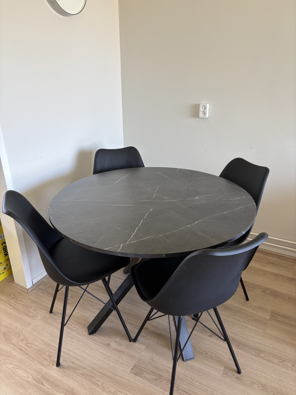 Ronde eettafel