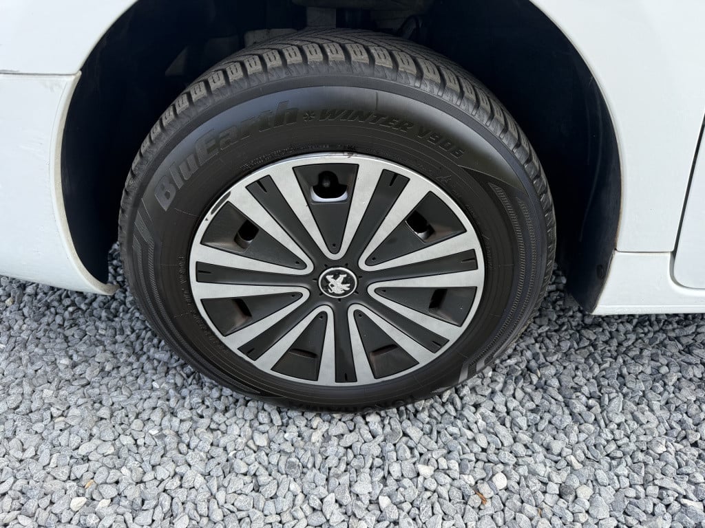 Peugeot Partner 120 1.6 bluehdi 75 l1 premium pack 3-zitter