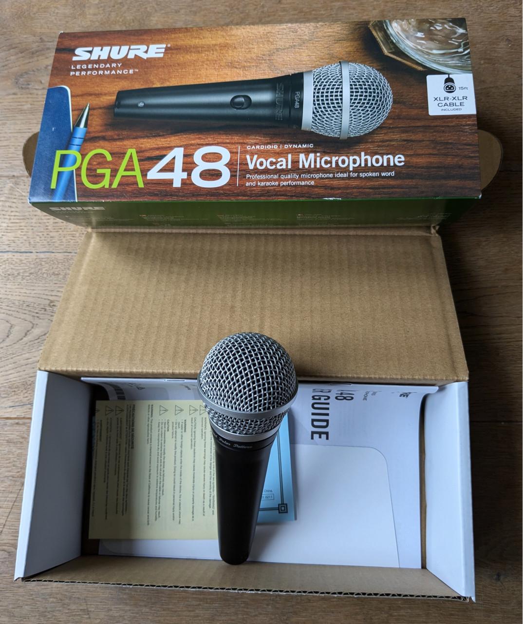 Drie dynamische microfoons