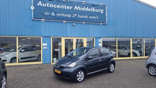 Toyota Aygo 1.0 12v Now 5deurs bj:2011 airco lm-velgen 108.000km nwst !!!!