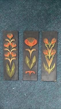 Vintage wanddecoratie (draadschilderij). Drieluik van draad rond spijkers