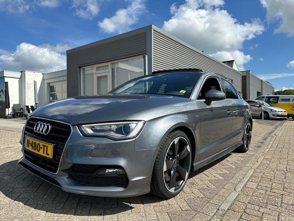 Audi A3 1.4 tfsi pro line plus 3x s-line pano trekhaak mmi plus acc + blis