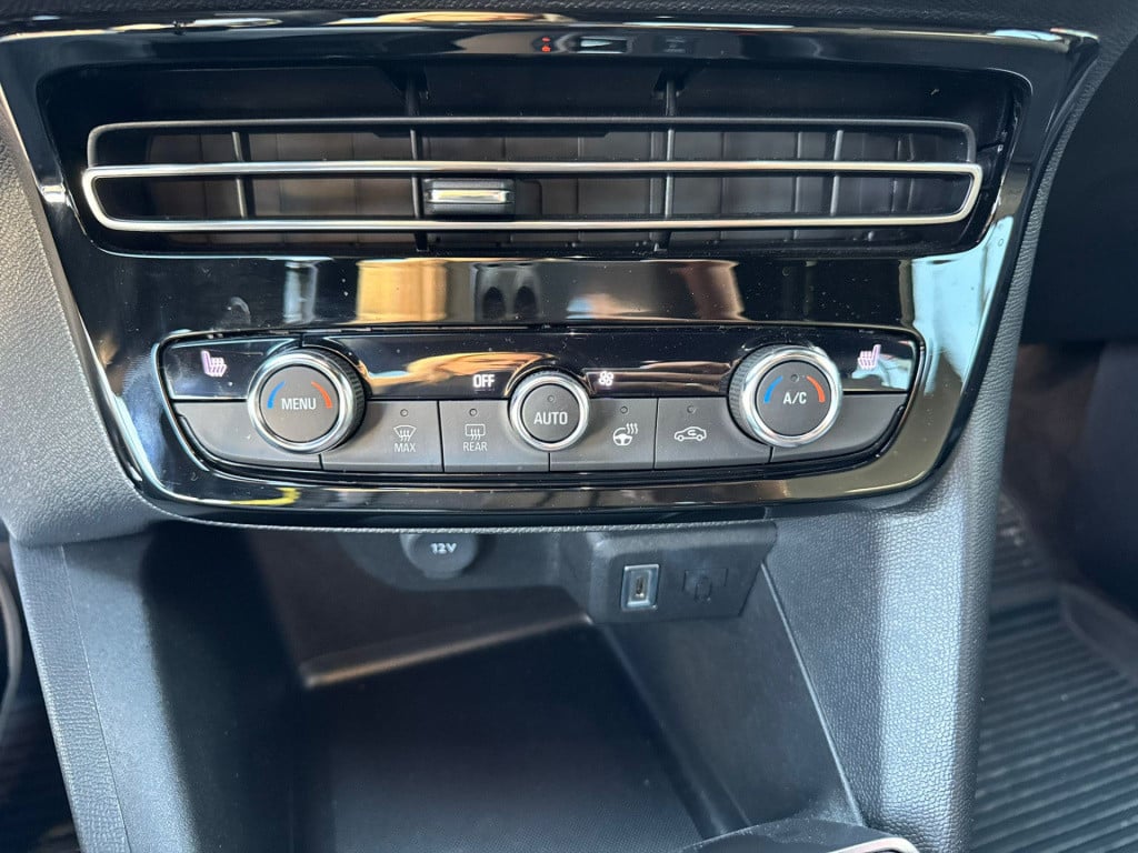 Opel Mokka 1.2 turbo gs black pack (model 2025)