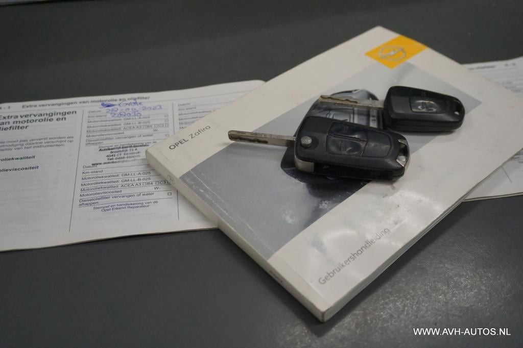 Opel Zafira 1.6 business, 7-persoons, nw-apk