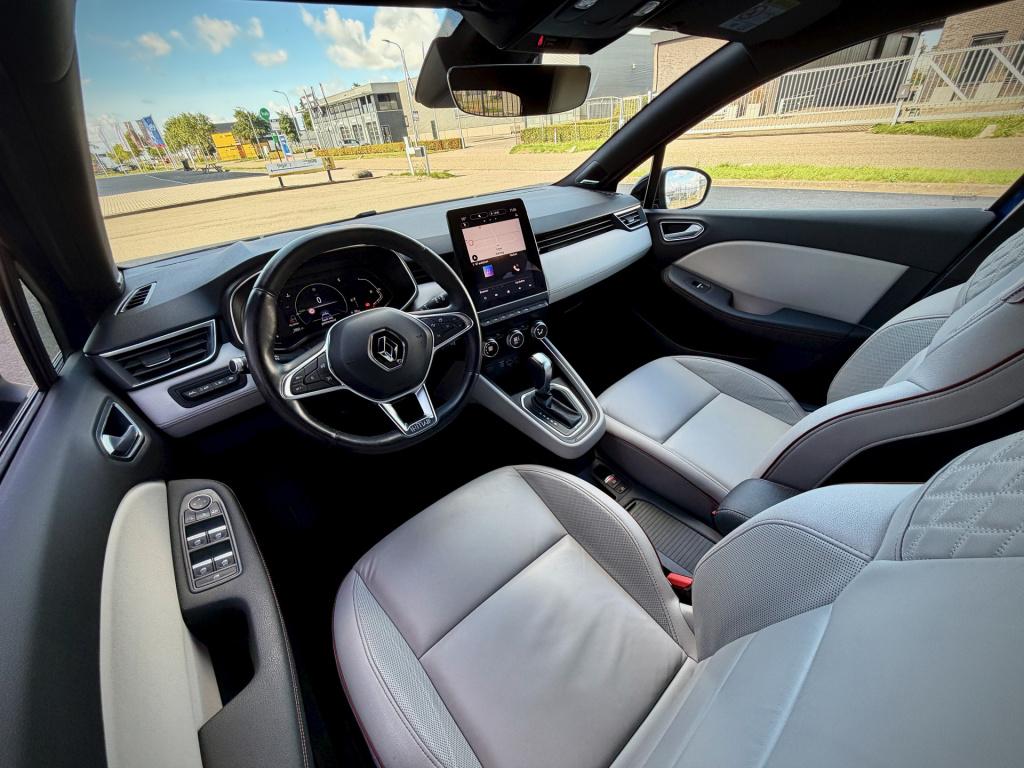 Renault Clio 1.6 e-tech hybrid 140 initiale paris navi ecc cruise