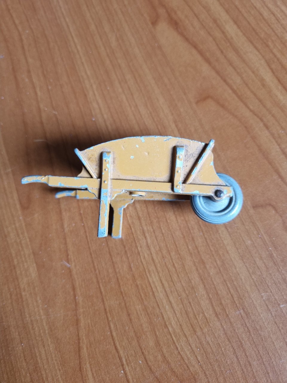 Dinky Toy kruiwagen