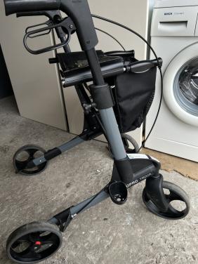 Rollator Topro Troja 2G imt M mat zwart 150-200 cm < 150 kg