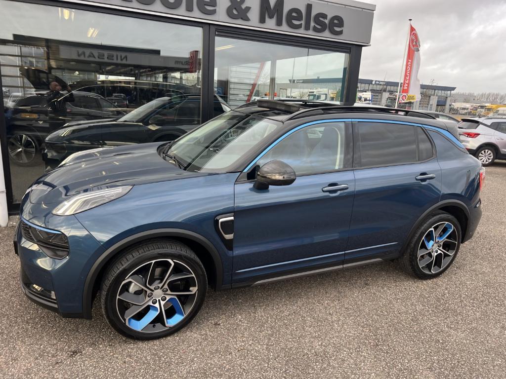 Lynk & Co 01 1.5 261pk phev plug inn hybrid , pano dak,360gr camera , car p