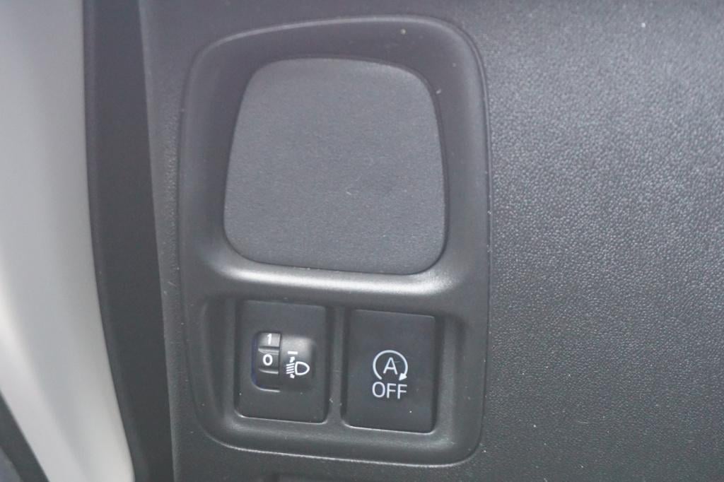 Peugeot 108 1.0 vti active airco / elektr. ramen / nap